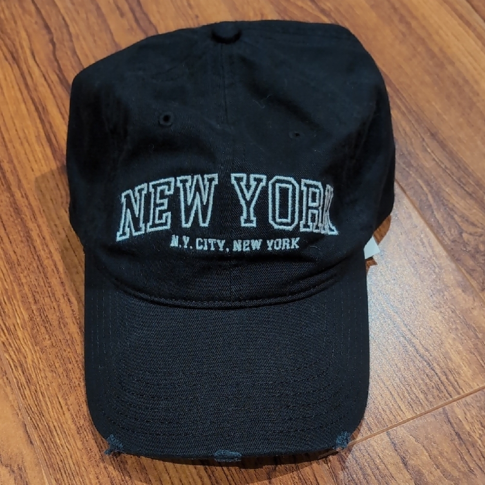 Aerie Black Cap New York